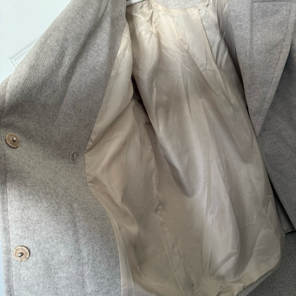 Beige coat oversized - Picture 6 of 7